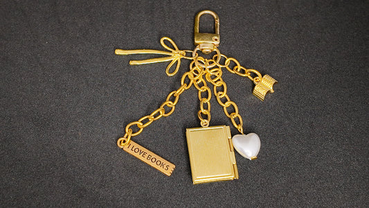 I love books keychain/bagcharm